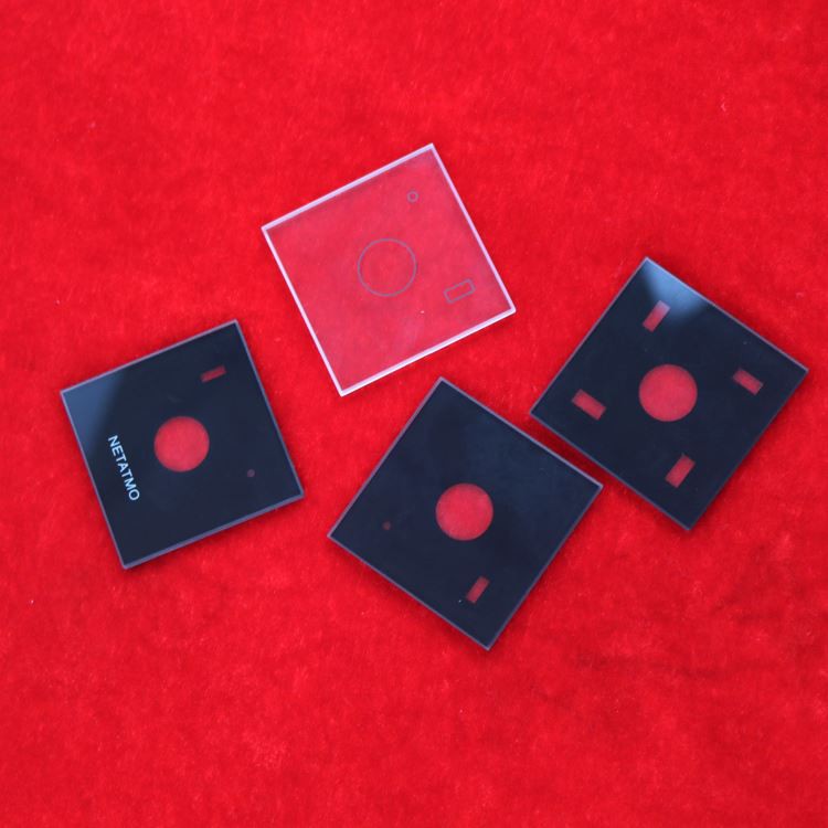 AR-kattega karastatud klaas